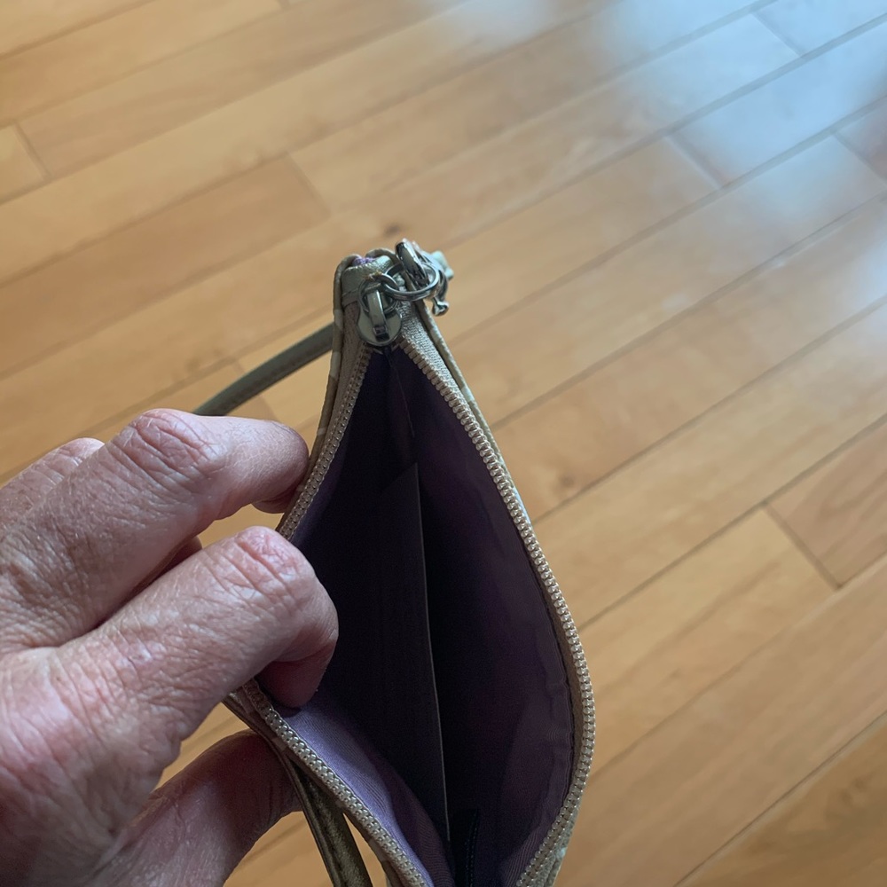 Wristlet - Picture 3 of 3